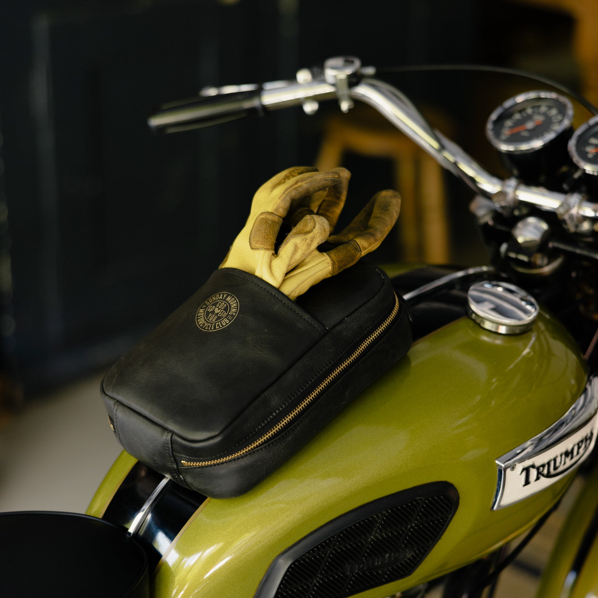 SL1202 Leather Tank Bag Magnet