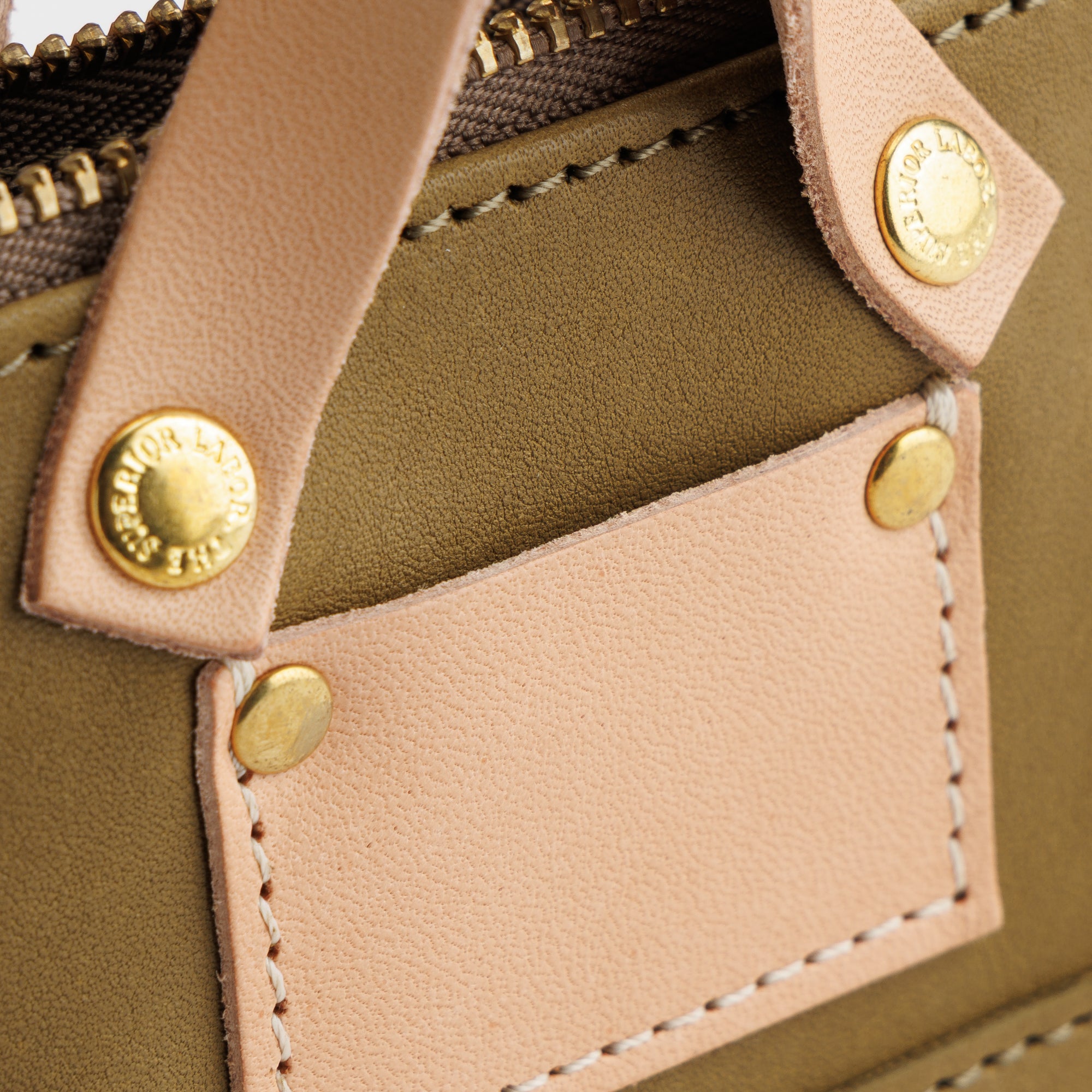 SL1746 all leather engineer key case