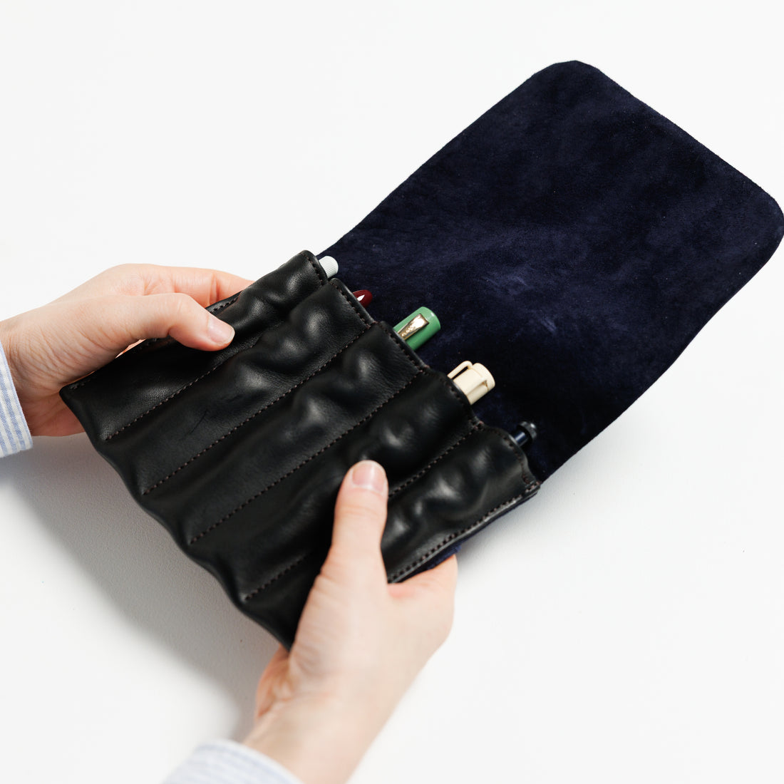 THE SUPERIOR LABOR The Five-Pen Case (2 colours)