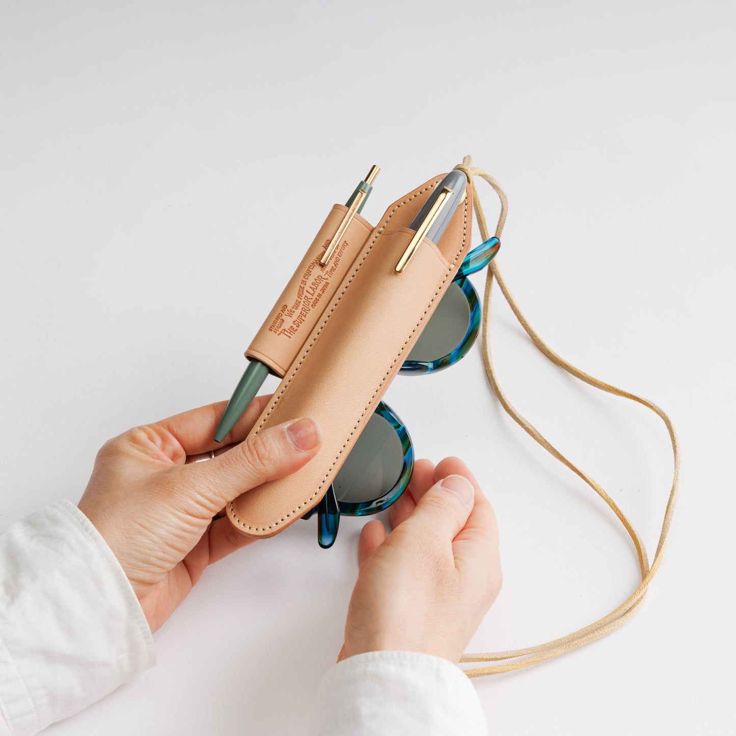 THE SUPERIOR LABOR Pen & Glasses Holder