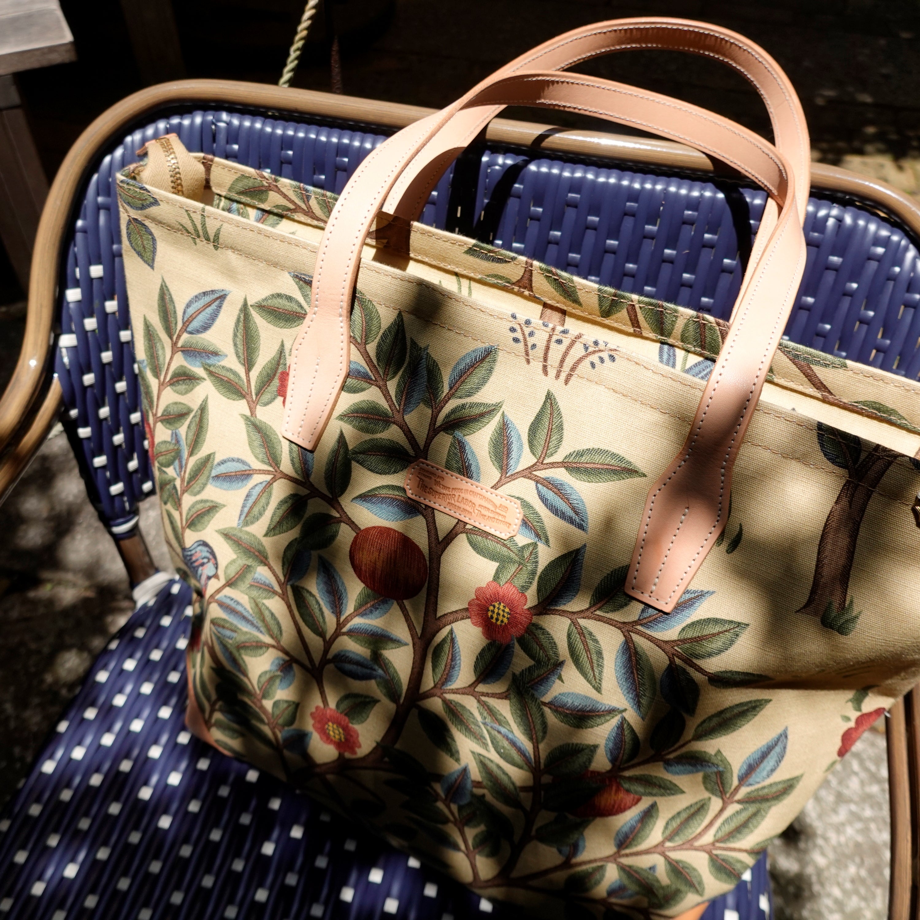 SL0833 William Morris tote bag