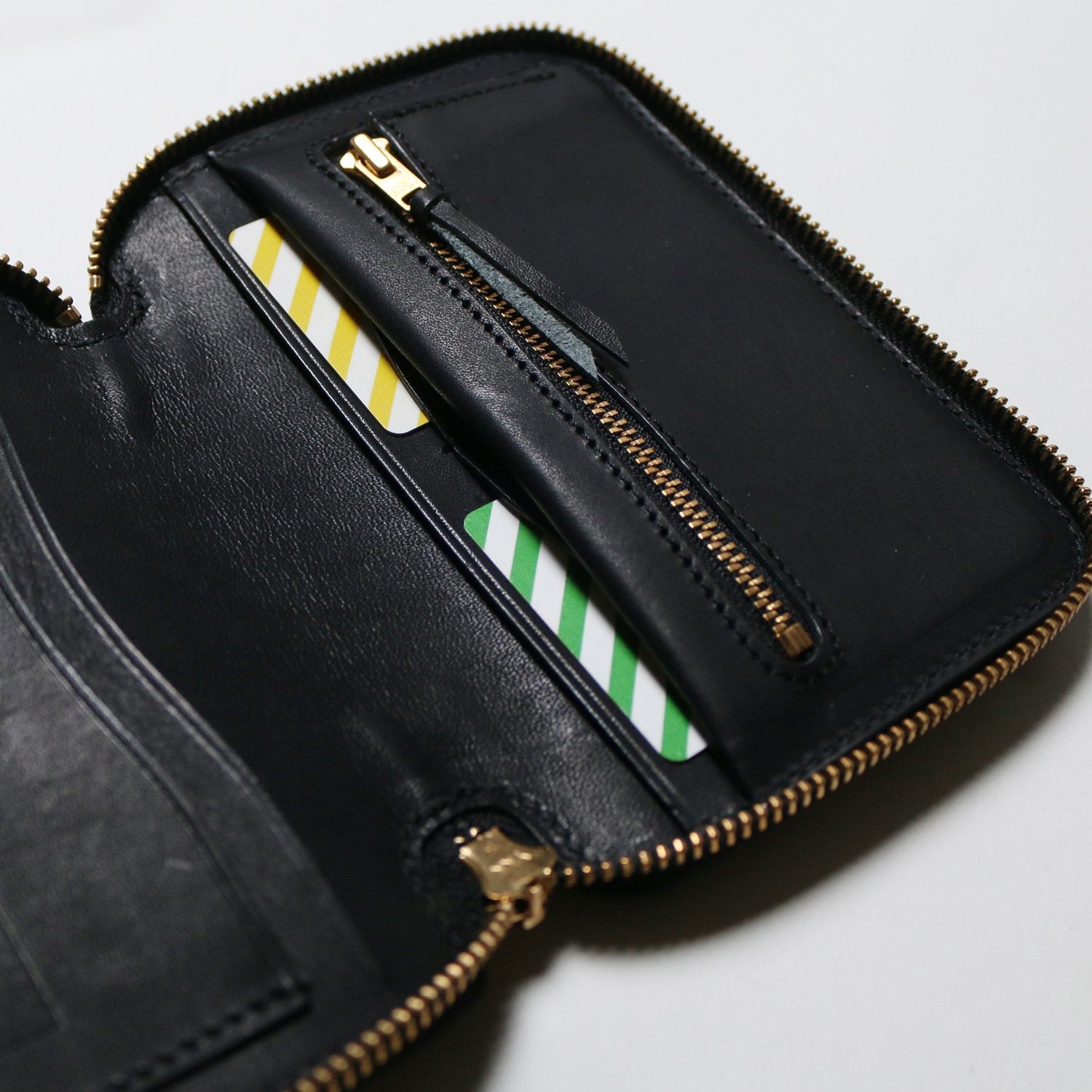 SL0314 KUROZAN B7 size zip organizer