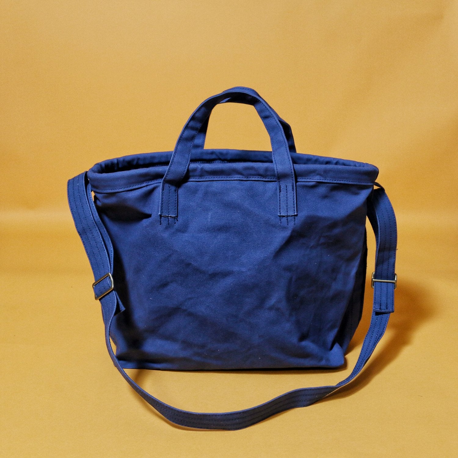 SL023  ”Hello TSL” tote bag deep