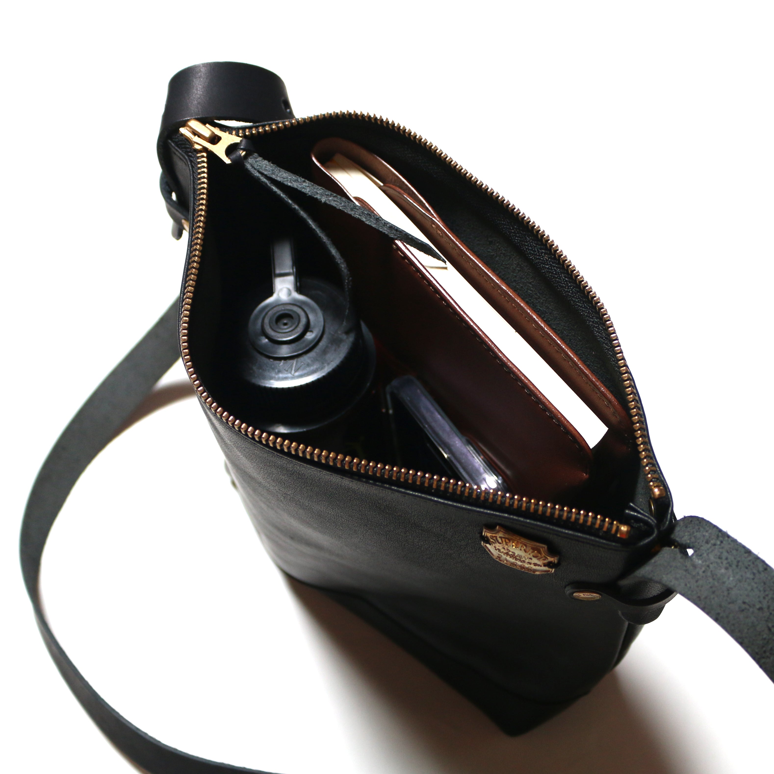 SL0047 leather shoulder bag deep S | THE SUPERIOR LABOR / T.S.L CUB ...