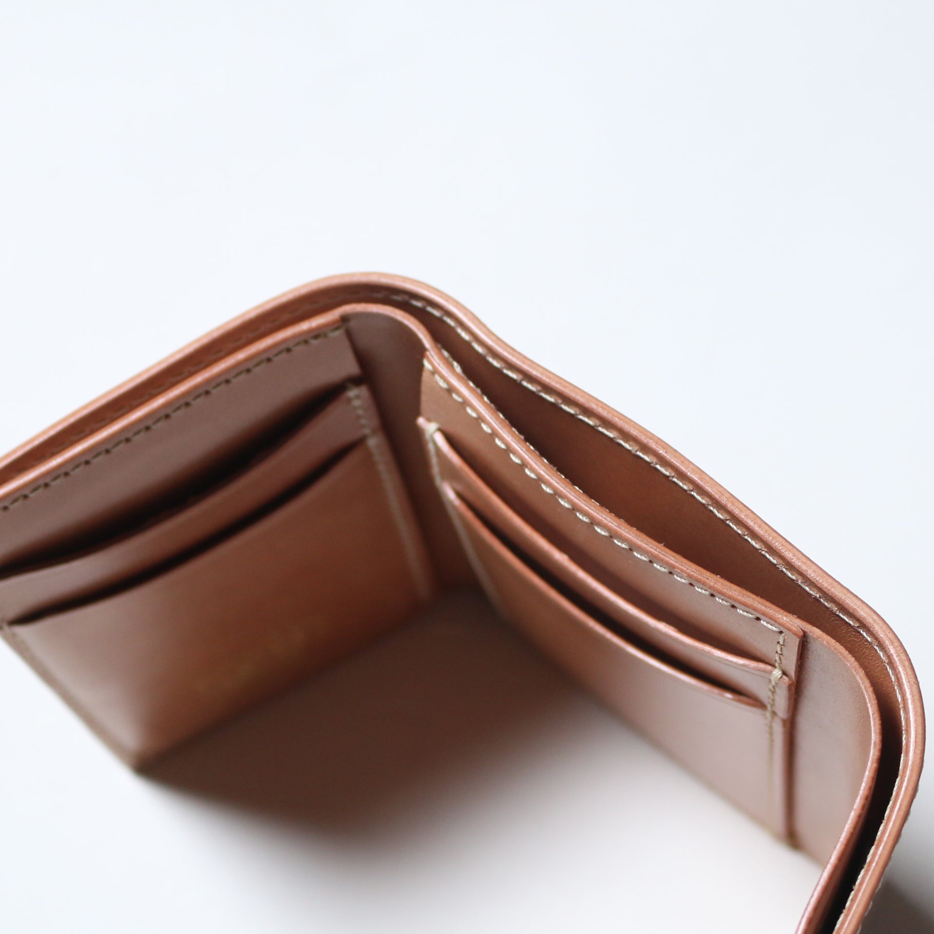 BARNS Cordovan compact wallet