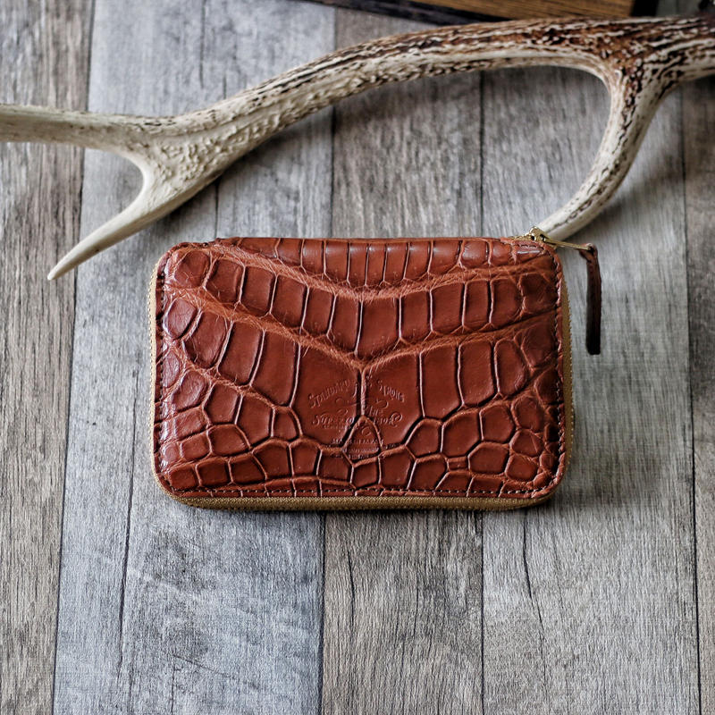 SL331 crocodile zip middle wallet