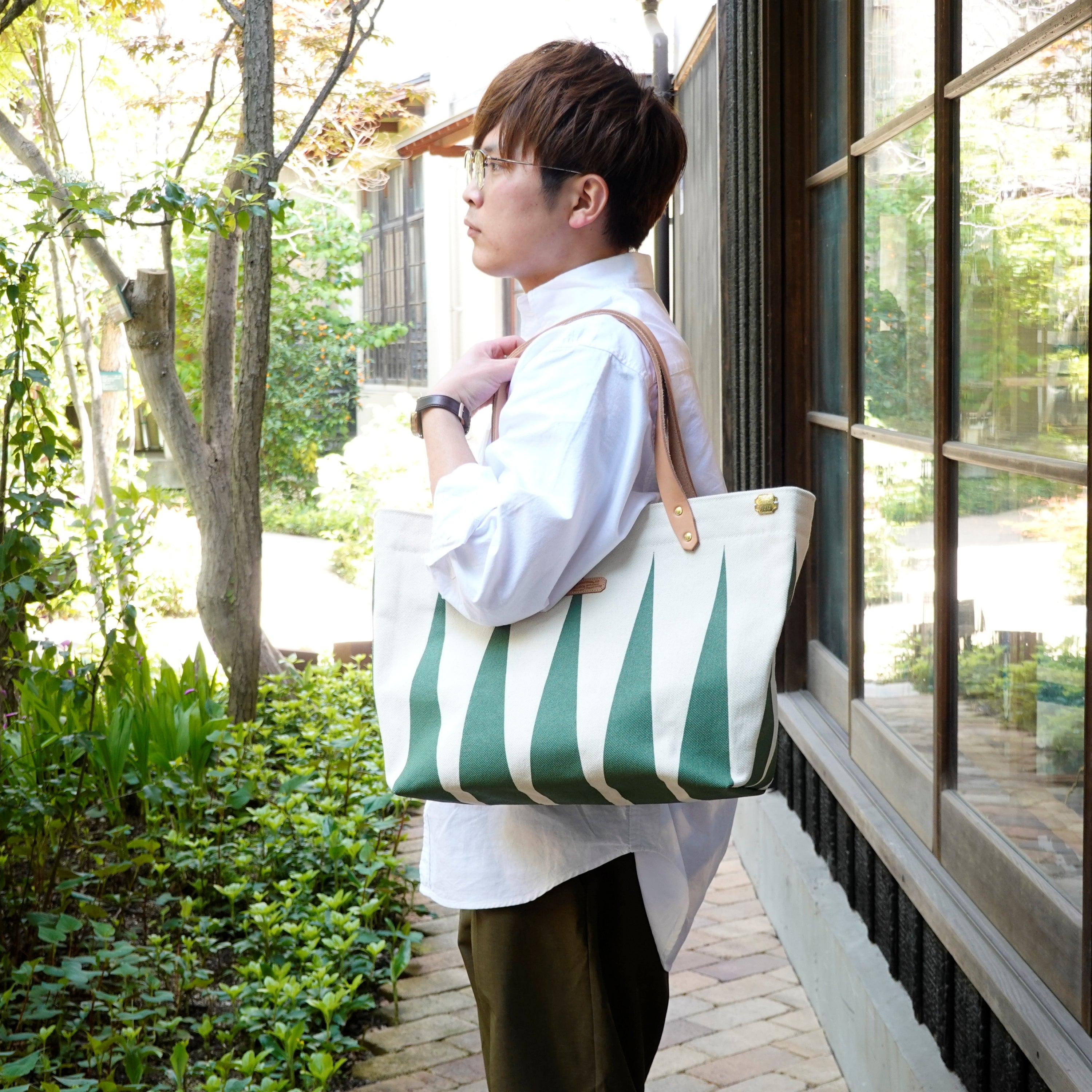 SL0826 paint canvas tote bag spike
